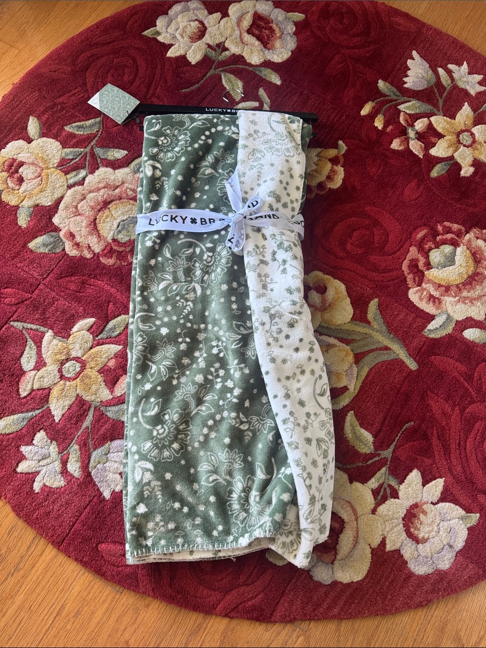 Lucky Brand Olive Green and Cream plush throw NWT